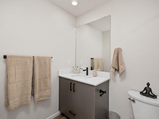 Apartment for rent in Winfield, British Columbia