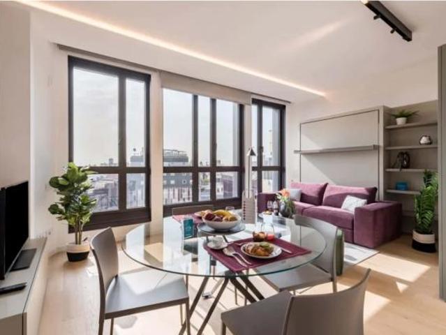 Monolocale in affitto a Centro storico, Milano