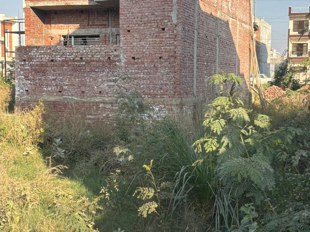 Land for sale in Zirakpur, Punjab