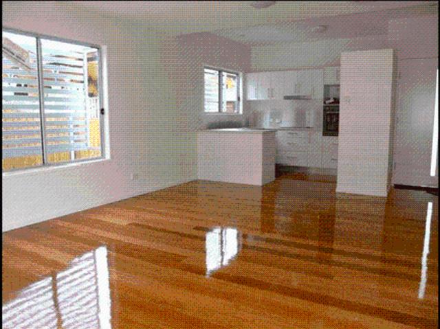 Townhouse for rent in Camp Hill, Greater Brisbane