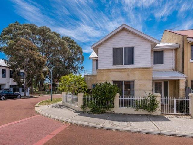 Townhouse for rent in Joondalup Dc, Western Australia