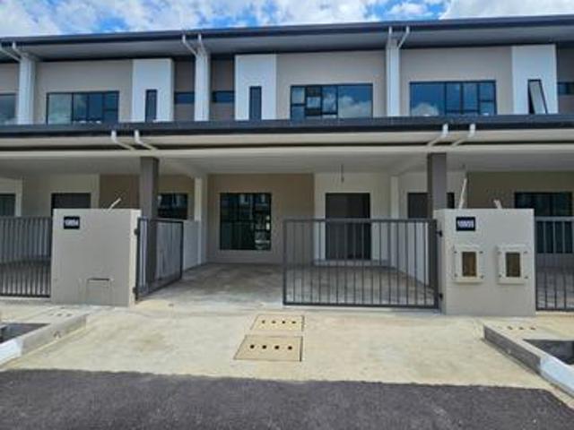 Terraced House for sale in Kuching