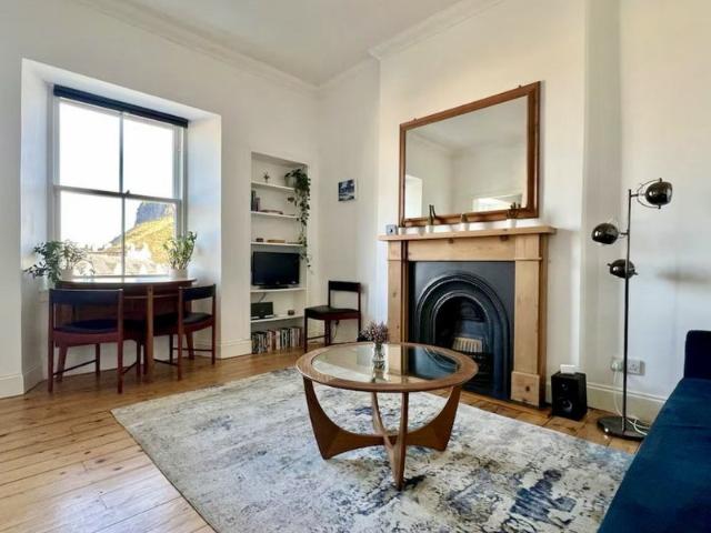Apartment for rent in Southside, Scotland