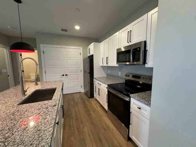 Apartment for rent in Waterford, Connecticut