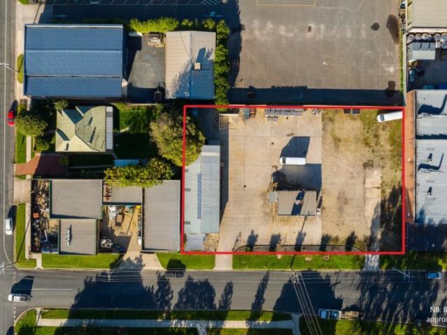 Warehouse for sale in Wodonga, Victoria