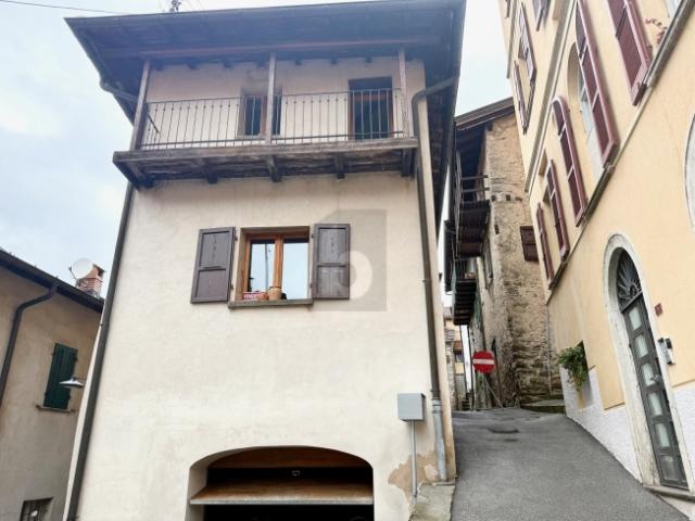 Haus kaufen in Aldesago, Tessin