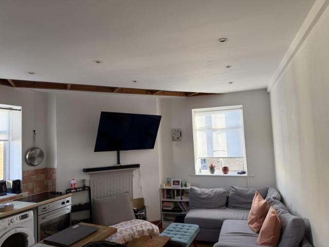 Apartment for rent in St. John's Wood, Greater London