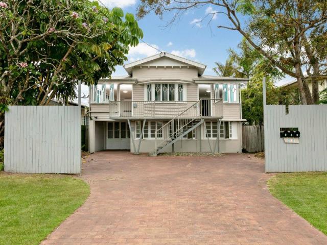 Apartment for rent in Westcourt, Cairns