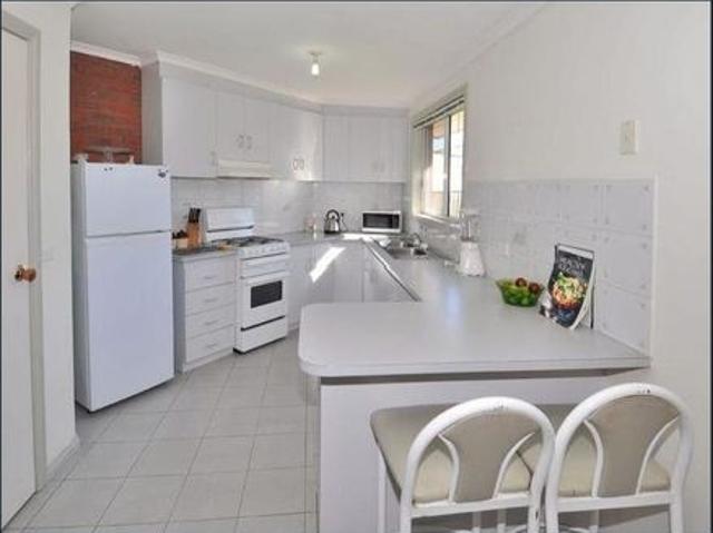 Apartment for rent in St Albans, Melbourne