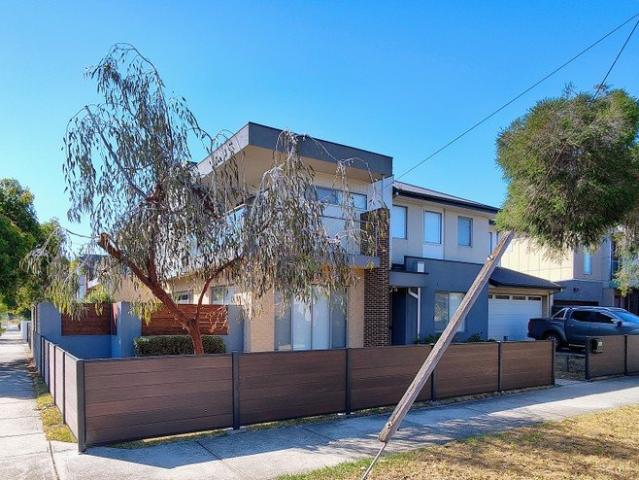 Townhouse for rent in Camerons Creek, Victoria