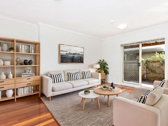 Townhouse for rent in Sydney, New South Wales