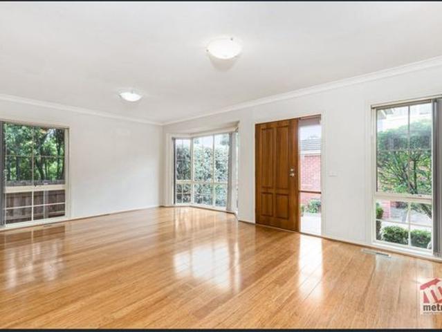 Townhouse for rent in Camerons Creek, Victoria