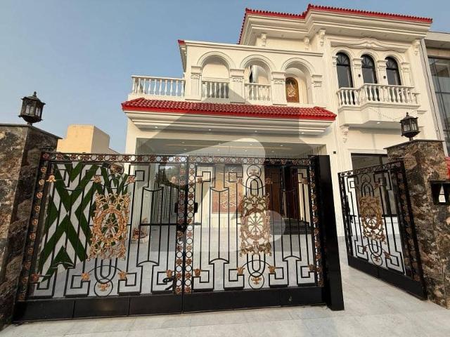 House for sale in Faisalabad, Islamabad Capital Territory