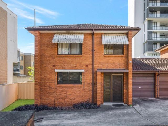 Townhouse for sale in Sydney, New South Wales