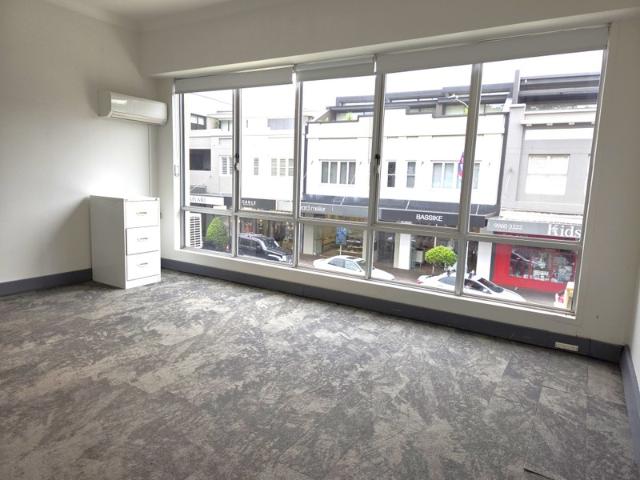 Office for rent in Spit Junction, Sydney