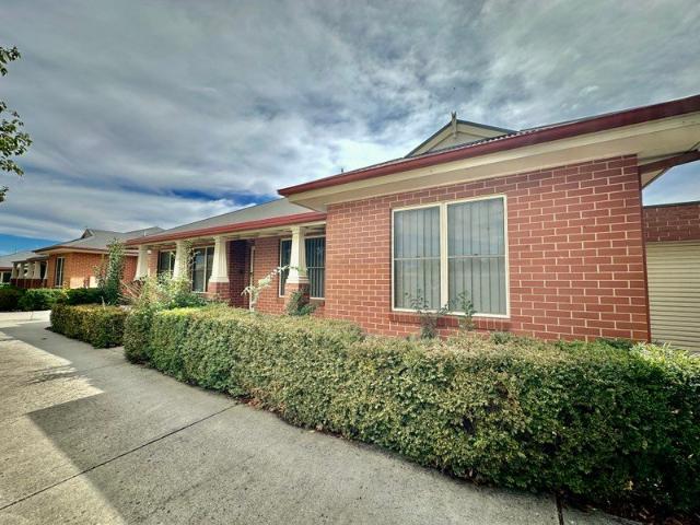 Townhouse for rent in Albury, New South Wales