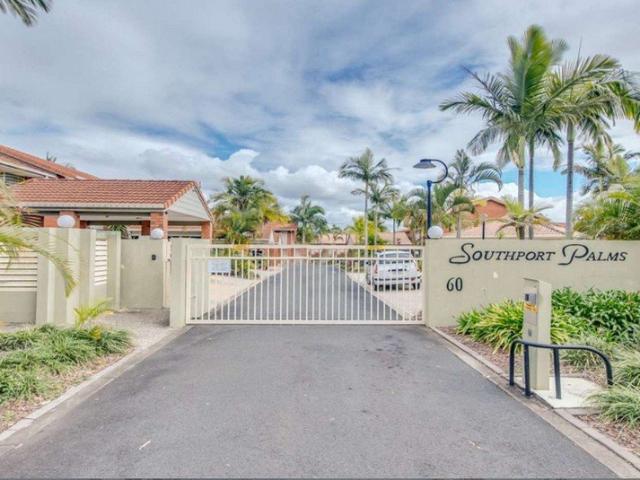 Townhouse for rent in Fernbrook, Queensland
