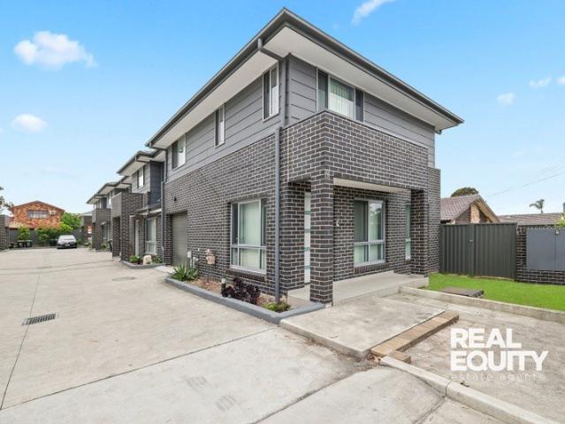 Townhouse for rent in Sydney, New South Wales