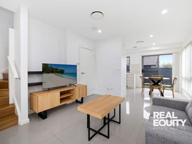 Townhouse for rent in Sydney, New South Wales