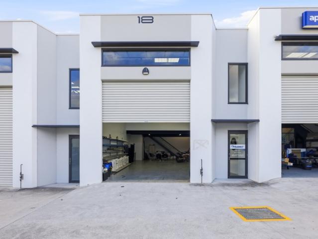Warehouse for rent in Fernbrook, Queensland
