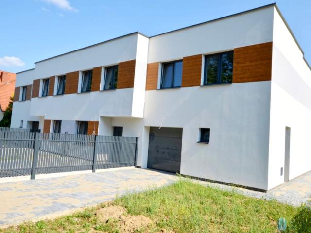 Dom na sprzedaż w Łomianki, Mazowieckie