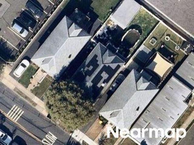 House for sale in Secaucus House for sale in Secaucus