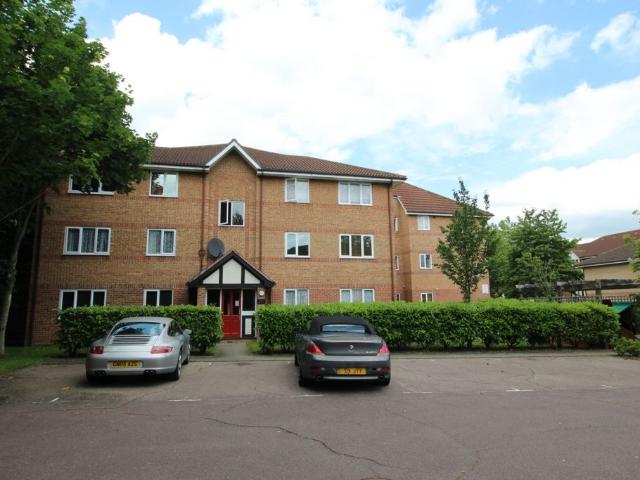 Apartment for rent in Ivy Chimneys, Epping