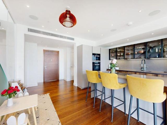 Apartment for rent in Temple Fortune, Greater London