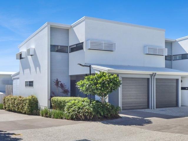 Townhouse for sale in Kings Creek, Queensland