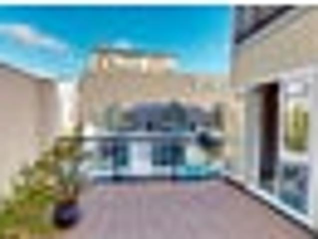 Townhouse for sale in Matata, Wellington