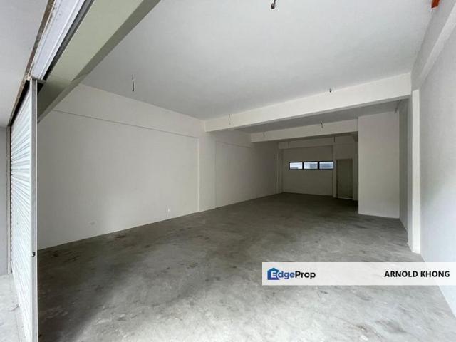 Shop for sale in Petaling, Alam Impian