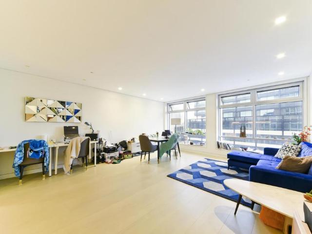 House for rent in Saint Giles, Bloomsbury