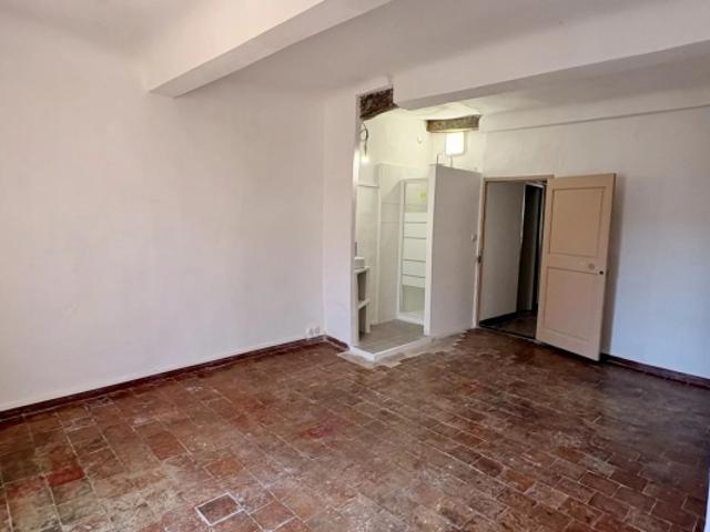 Appartement vente à Brignoles, Cotignac
