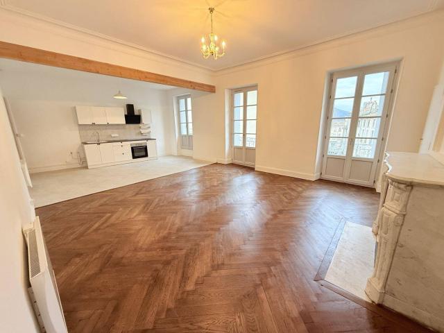 Appartement location à Licide, Lanuéjols