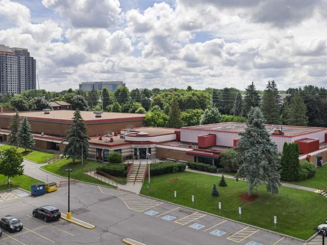 Apartment for rent in College, Ottawa