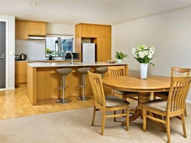 Apartment for rent in Orewa