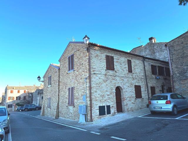 Villa Indipendente in vendita a Marche, Fermo