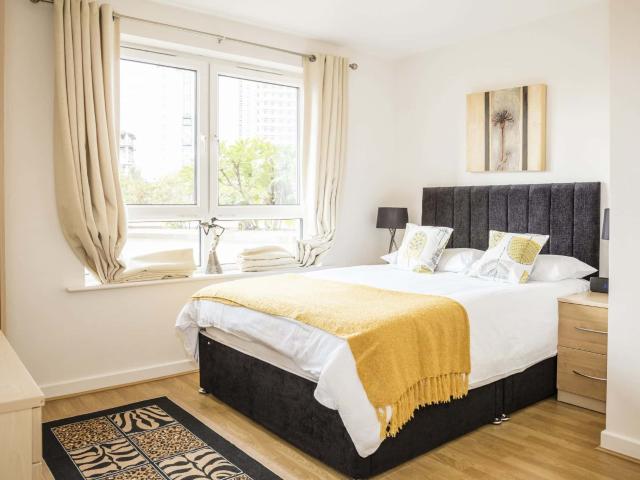 Apartment for rent in Horsell, Woking