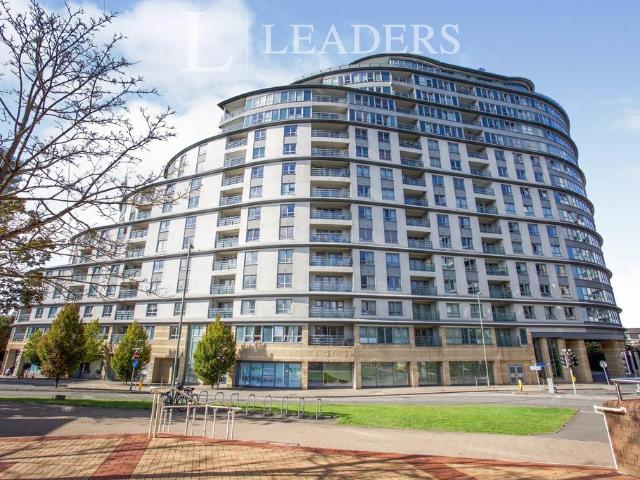 Apartment for rent in Horsell, Woking