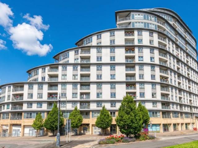 Apartment for rent in Horsell, Woking