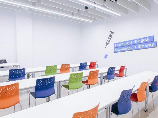 Oficina en alquiler en Casco Antiguo - Santa Cruz - Ayuntamiento, l'Alacantí