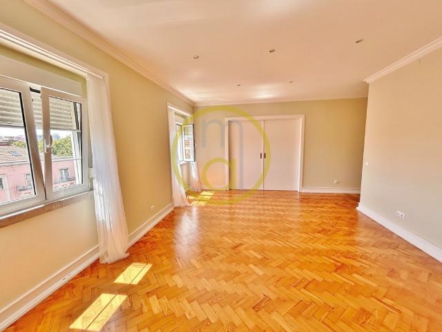Apartamento alugar em São Nicolau, Lisboa