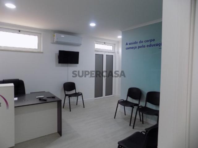 Armazém venda em Santos Nicolau, Setúbal