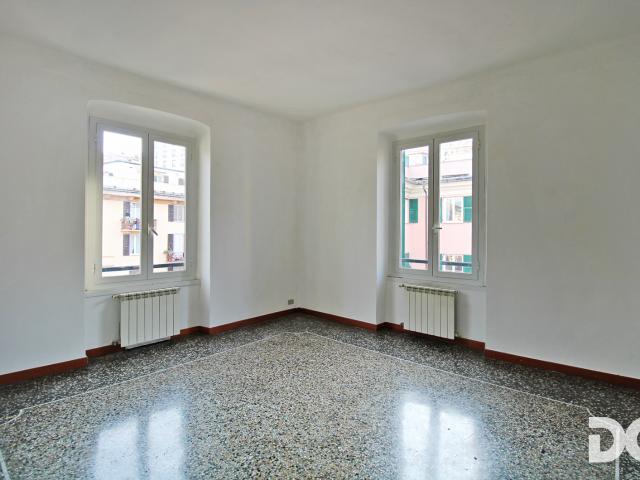Villa Indipendente in affitto a Carignano, Genova