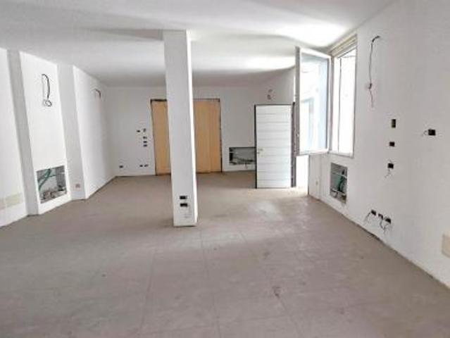 Box in vendita a Cremona