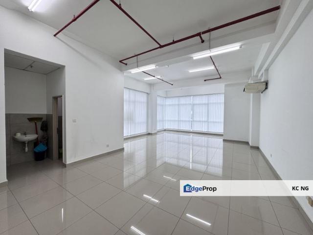 Shop for sale in Petaling, Damansara Damai