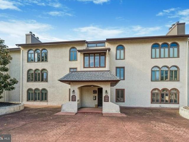 Condo for sale in Cherry Hill, New Jersey