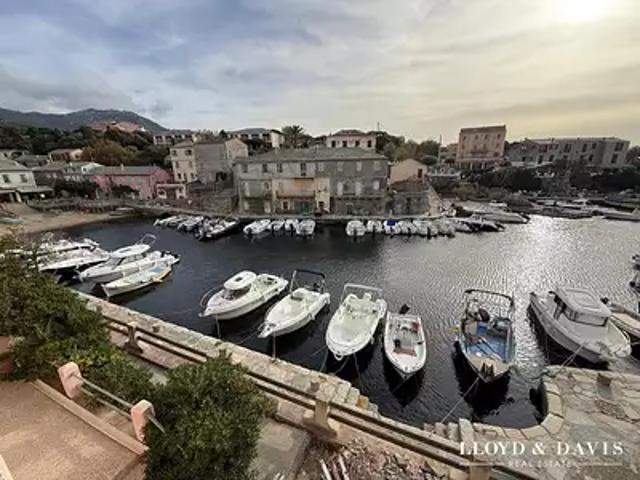 Maison vente à Bastia, Centuri