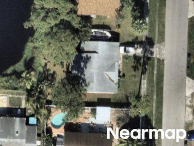 House for sale in Lake Worth