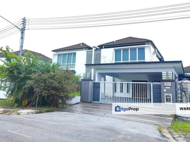 House for sale in Kuching